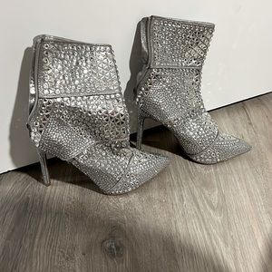 BRAND NEW Steve Madden bedazzled, stiletto boots!